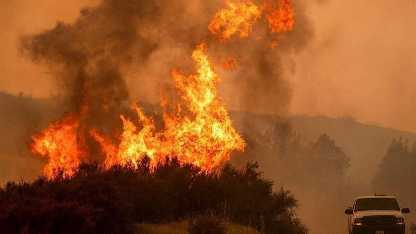 Contoh Konflik Sosial di Indonesia Contoh Konflik Sosial di Indonesia