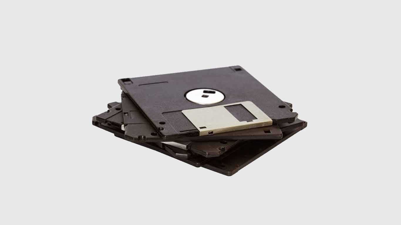 Floppy Disk (Disket) Floppy Disk (Disket)