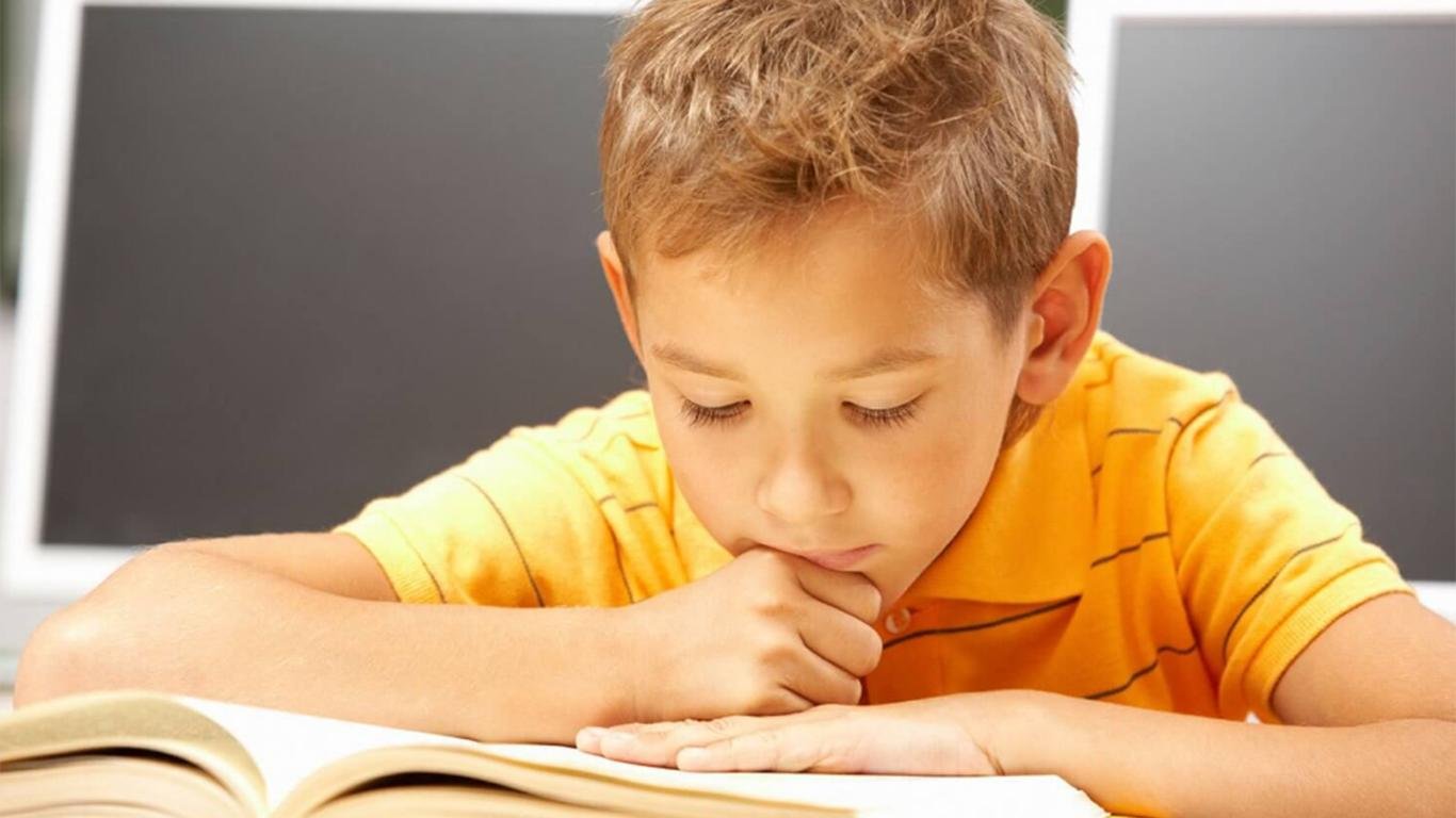 contoh cerita fiksi dan rangkumannya