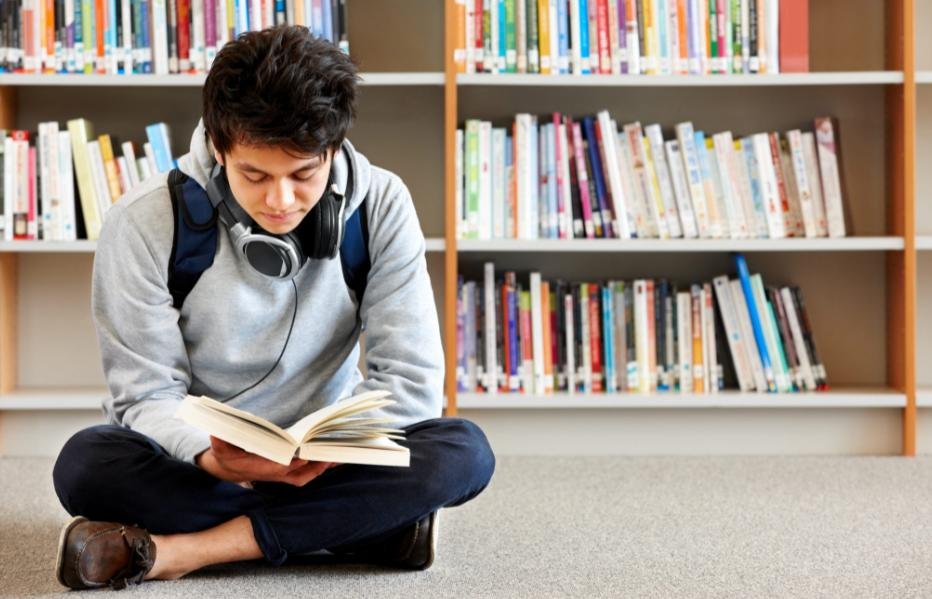 contoh majas ironi brainly